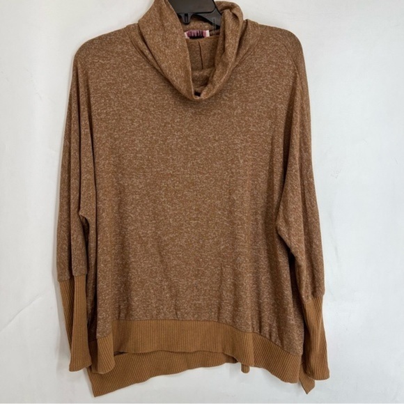 5/$25 Andree by Unit brown Cowl Neck Sweater size small - Picture 1 of 5